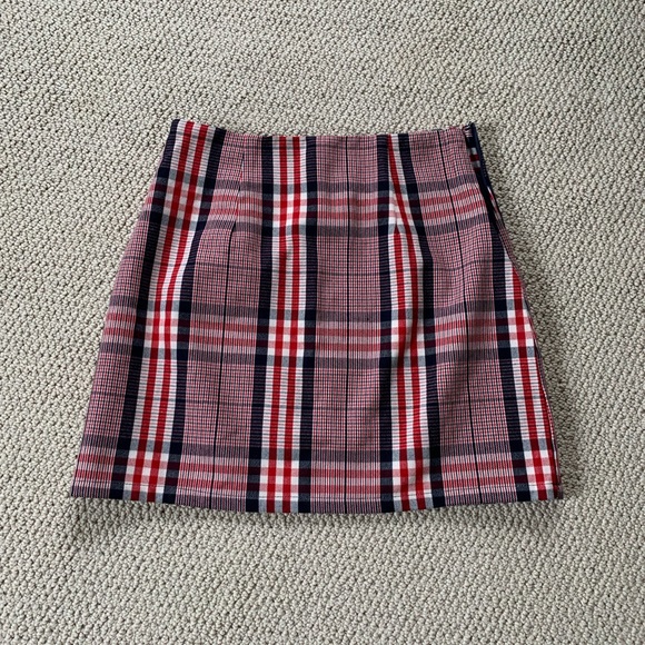 🍁 5/$20 Red, White, and Blue Skirt - Picture 1 of 3